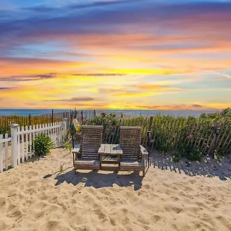 Newly Renovated Beachside Bliss Steps To Sand